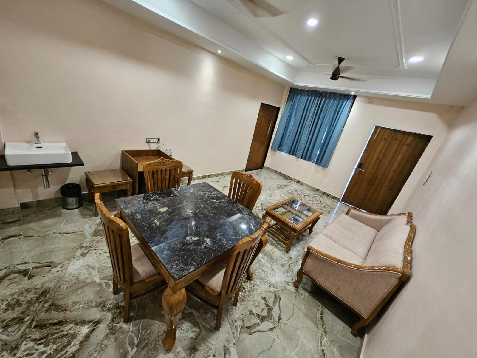 The Mewar Palace And Resort Shivpuri  ภายนอก รูปภาพ
