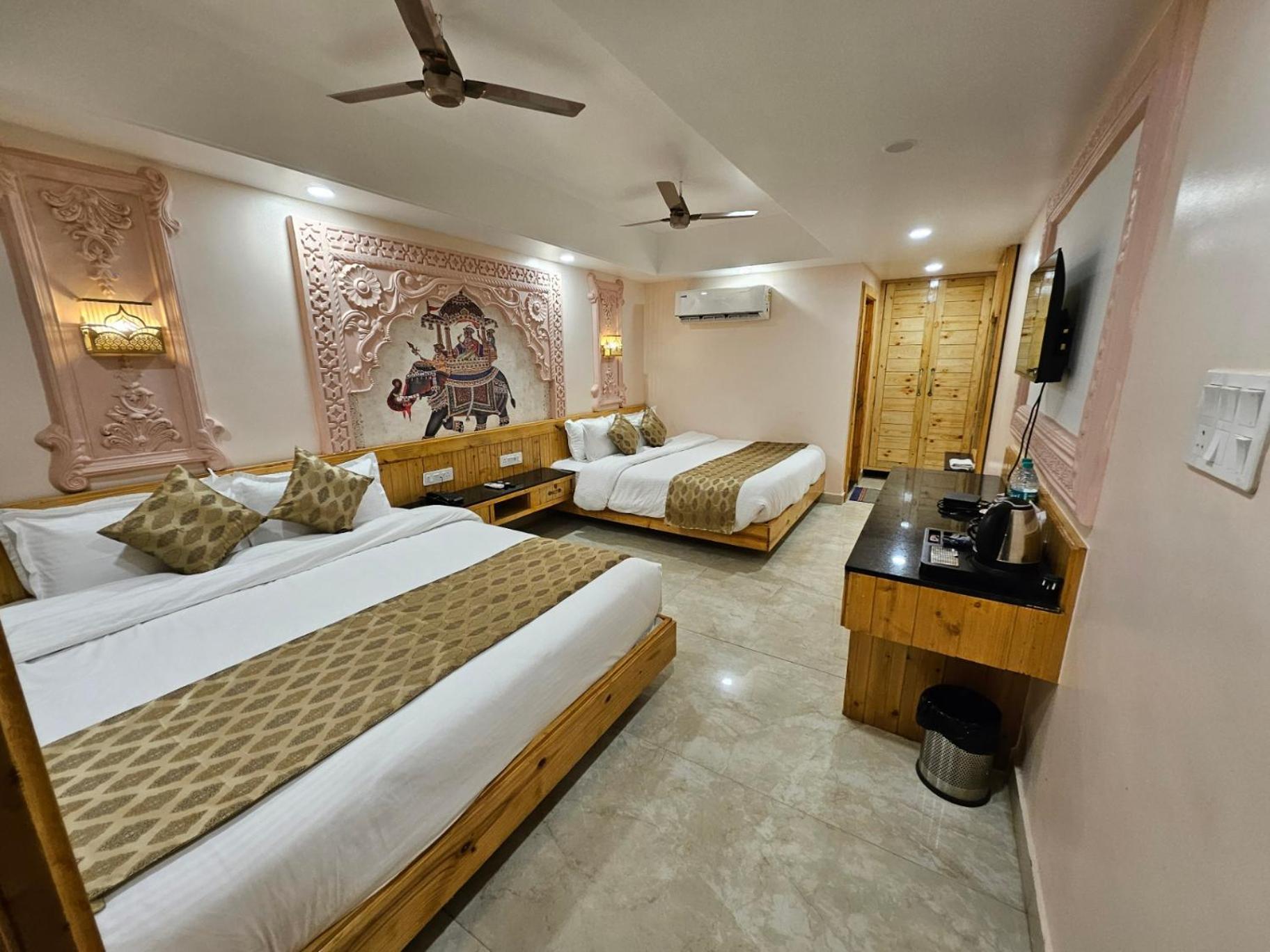 The Mewar Palace And Resort Shivpuri  ภายนอก รูปภาพ