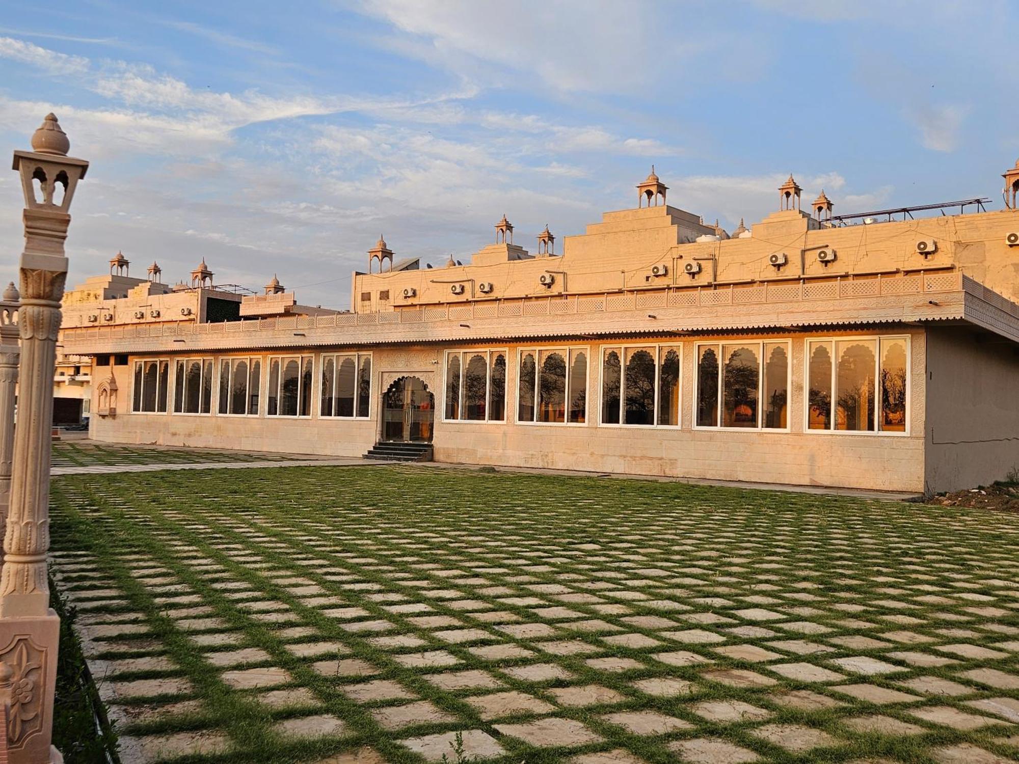 The Mewar Palace And Resort Shivpuri  ภายนอก รูปภาพ